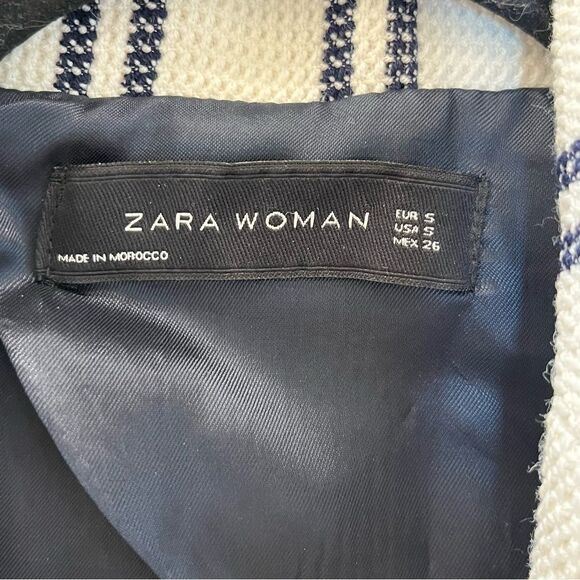 Zara Woman Striped Textured Single Button Blazer in Ivory and Navy size Small - Picture 8 of 14